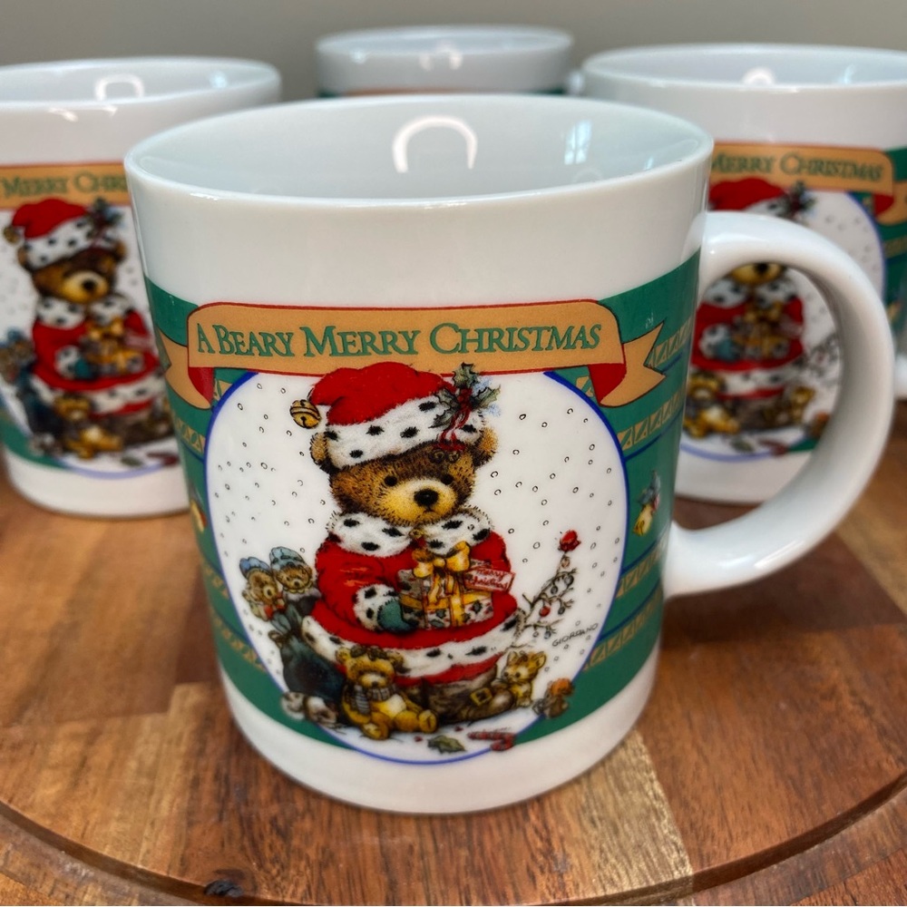 Vintage “A Beary Merry Christmas” mug set